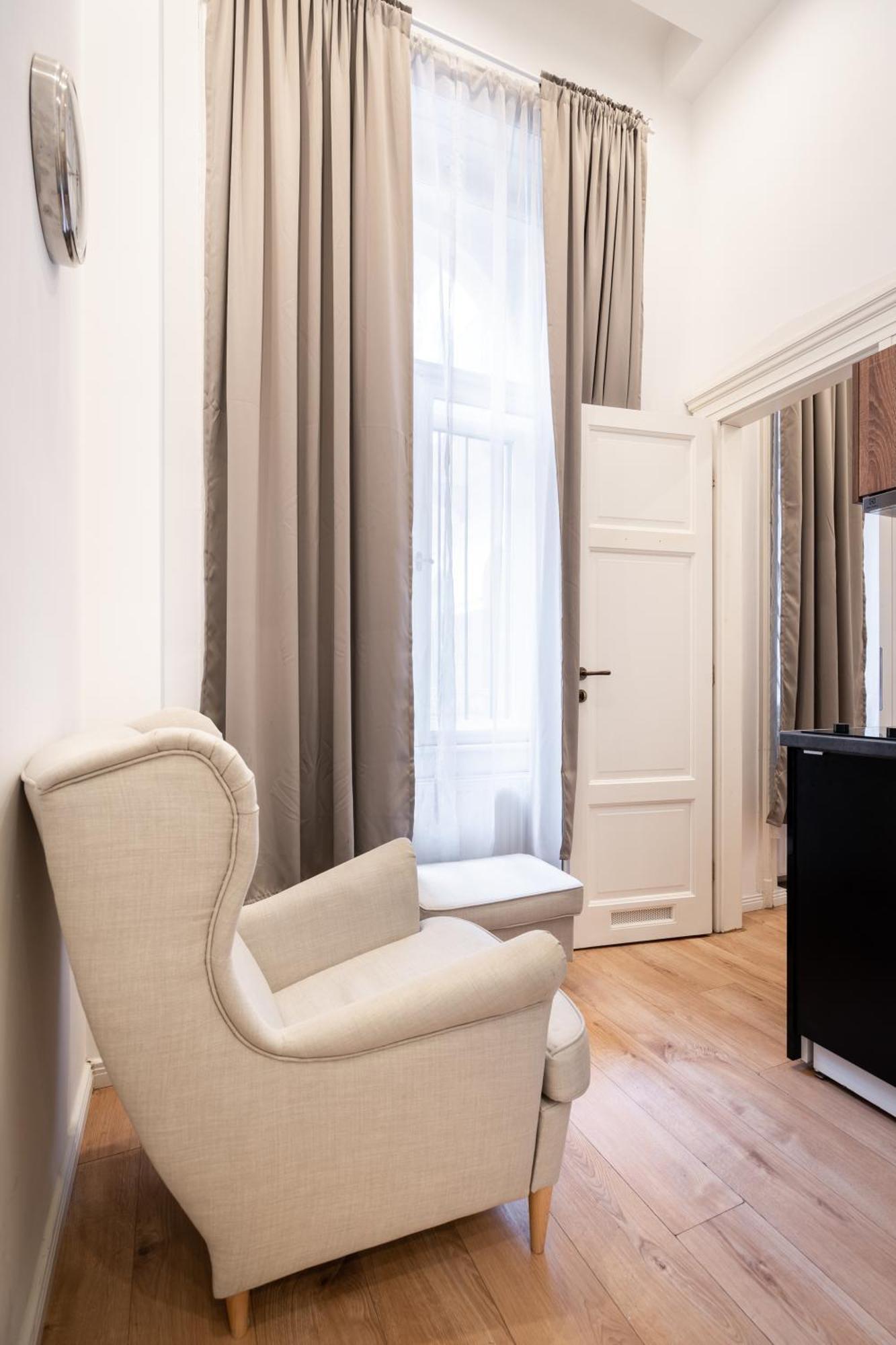 Grand Avenue Apartment Boedapest Buitenkant foto